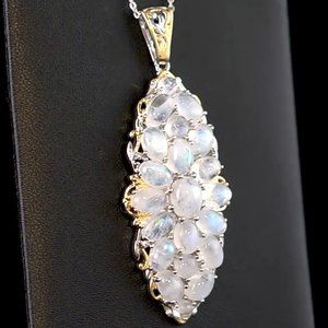 Kuisa Rainbow Moonstone Elongated Pendant Necklace